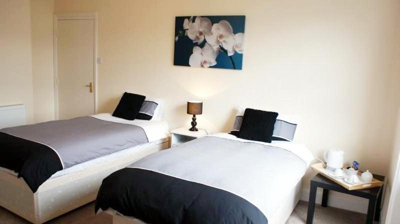 Bentons Guest House Cheltenham Habitación foto
